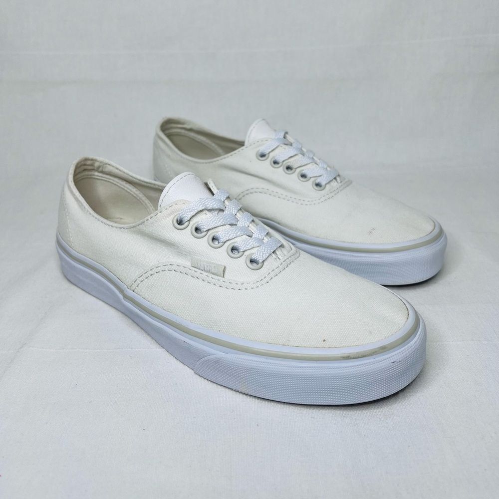 Vans old school women’s canvas shoes, women size 9